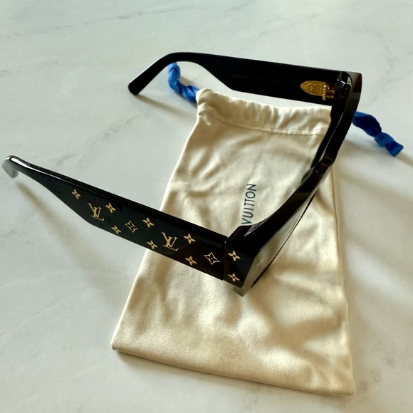 LOUIS VUITTON Rendez-Vous Square monogram Sunglasses - Picture 6 of 8